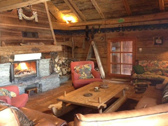 Reine Des Aravis - Chalet Isole Флюме Экстерьер фото