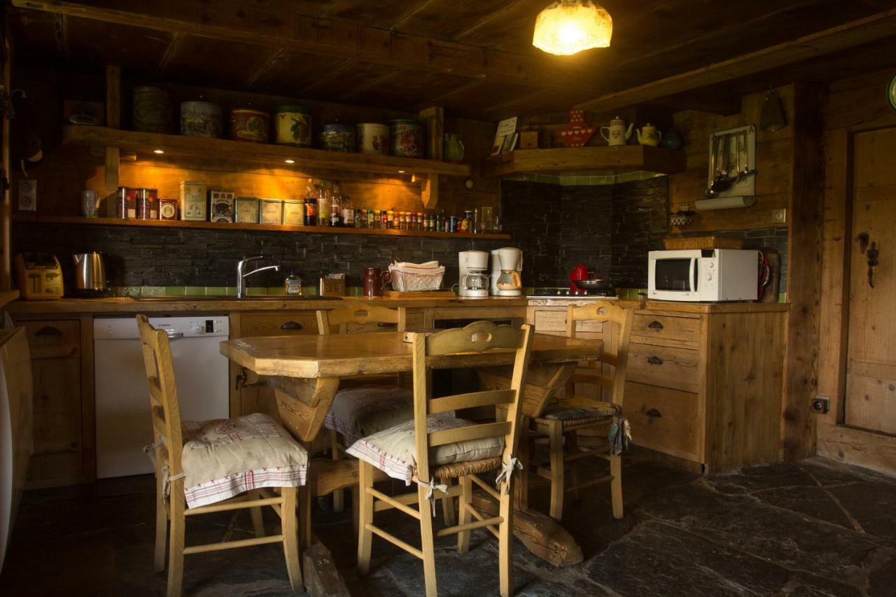 Reine Des Aravis - Chalet Isole Флюме Экстерьер фото